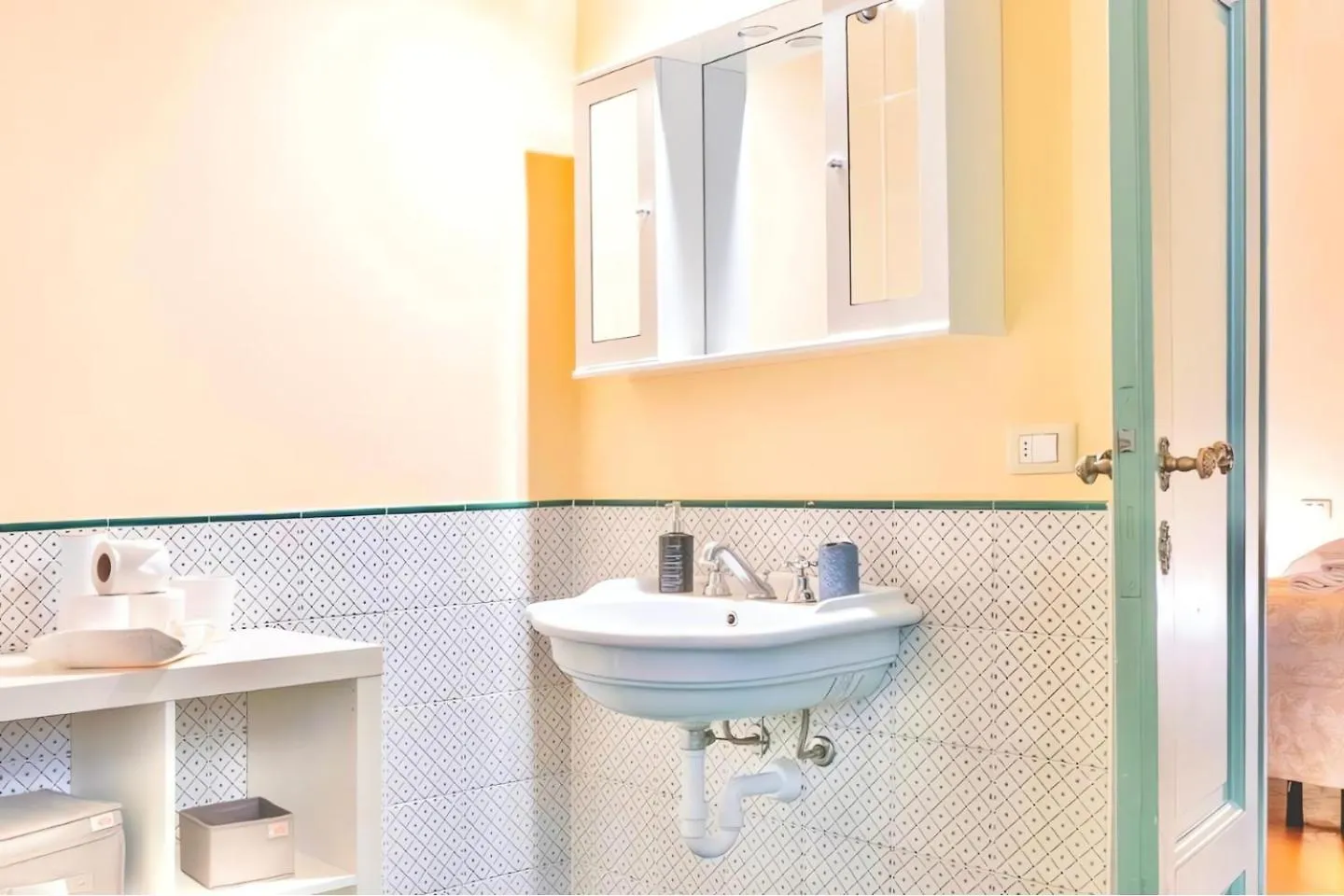 The Luxury Florence Historic Palace Of Santa Croce 0*,  Italy
