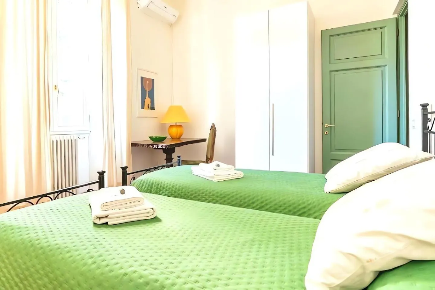 The Luxury Florence Historic Palace Of Santa Croce 0*,  Italy